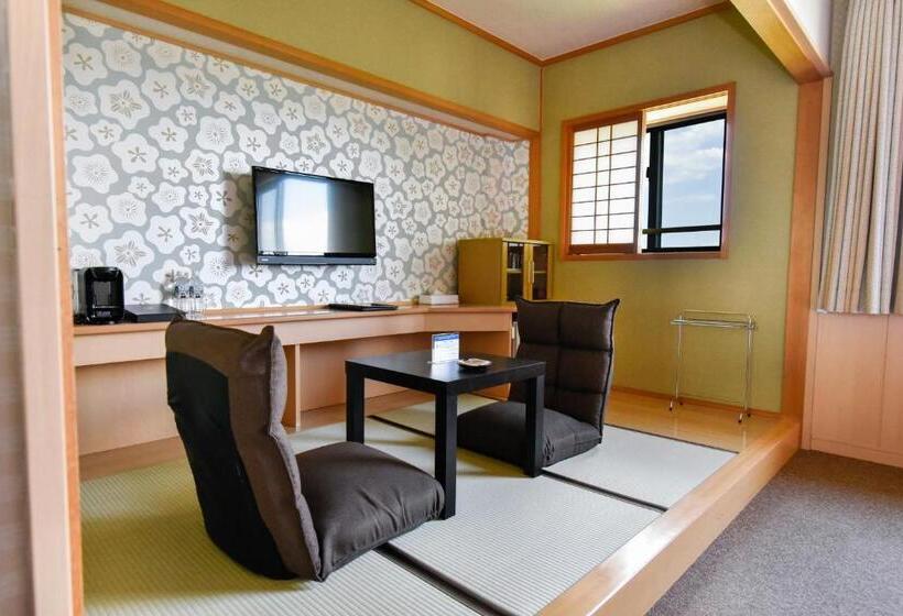 Трехместный Номер Superior, Kamenoi Hotel Aso Park Resort