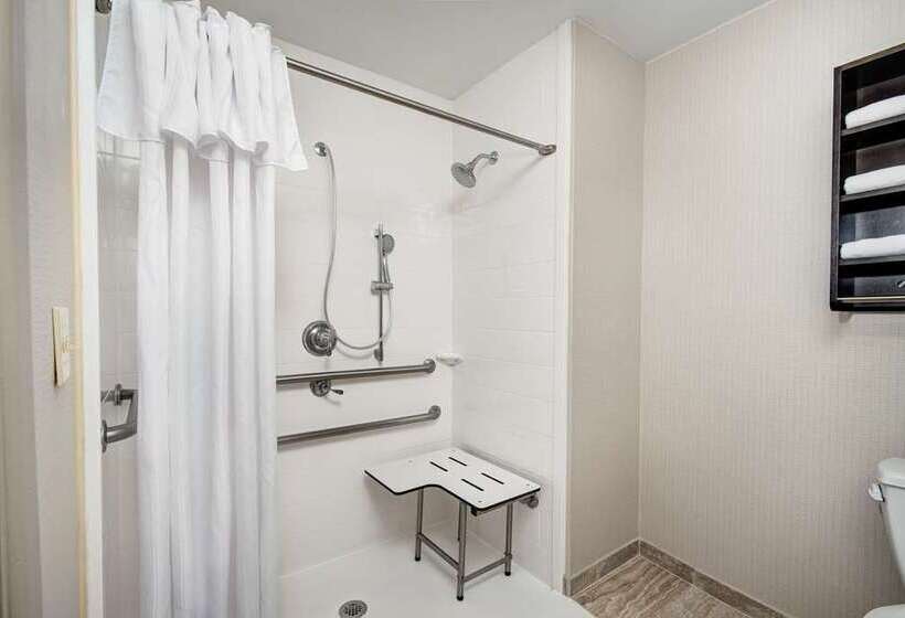 Номер Стандарт, Embassy Suites Anchorage