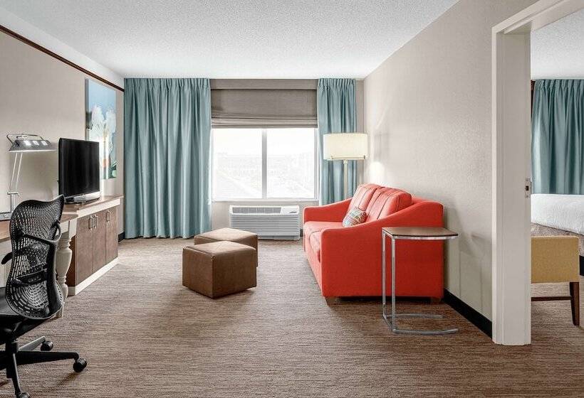 Номер Стандарт Адаптированный для Инвалидов, Hilton Garden Inn Wilmington Mayfaire Town Center