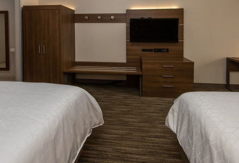 Номер Стандарт, Holiday Inn Express Hotel & Suites Roseville   Galleria Area, An Ihg