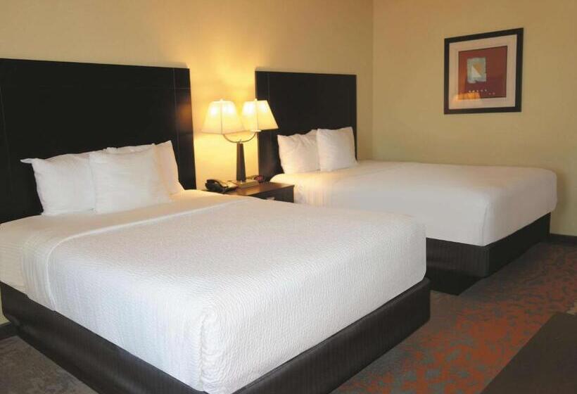 Номер Deluxe, La Quinta By Wyndham Eastland
