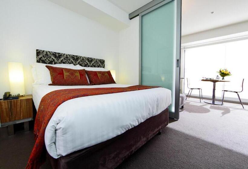 스탠다드 스튜디오, Seasons Heritage Melbourne