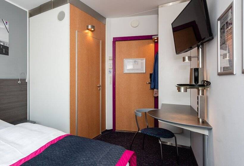 Номер Стандарт, Cabinn Aalborg
