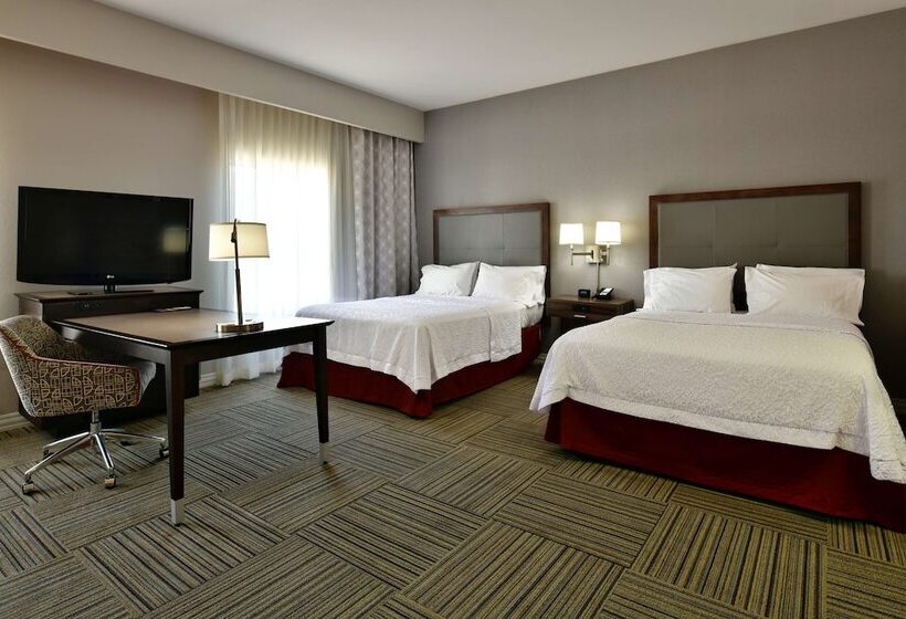 Студия Стандарт, Hampton Inn & Suites Fredericksburg