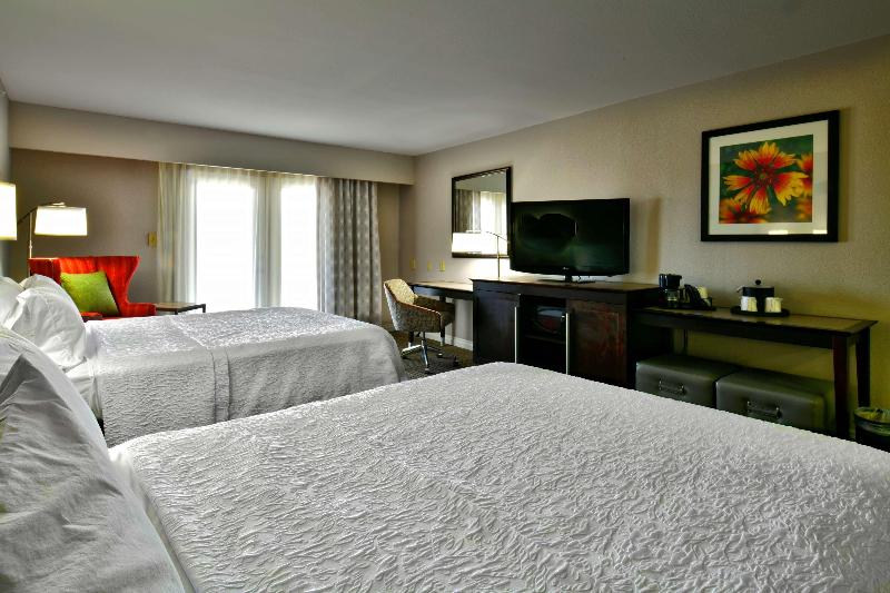 Quarto Estandar com Sacada, Hampton Inn & Suites Fredericksburg
