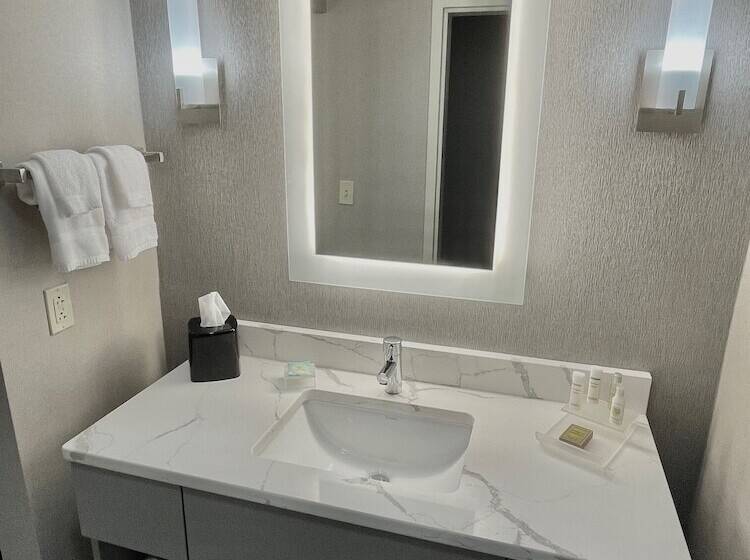 标准工作室, Homewood Suites By Hilton York