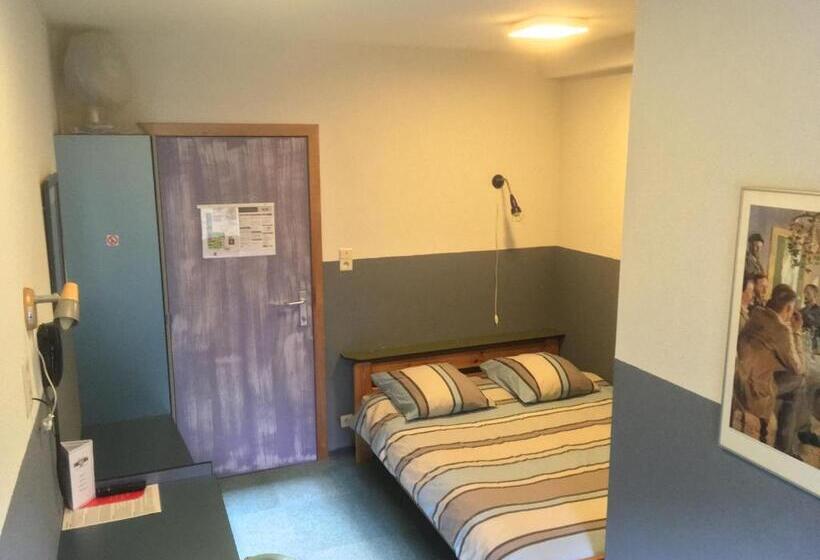 Quarto Estandar, Fauwater