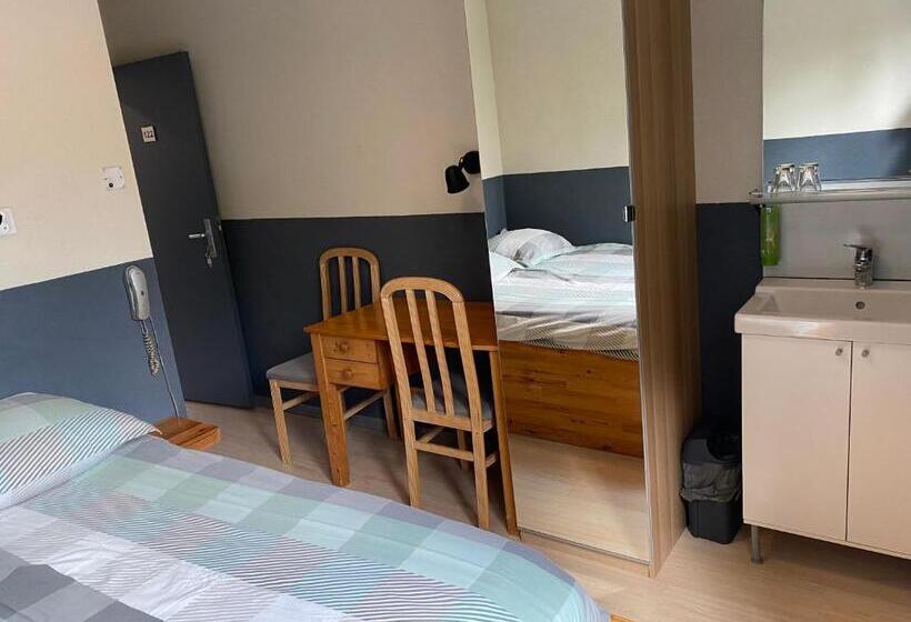 Quarto Estandar Individual, Fauwater