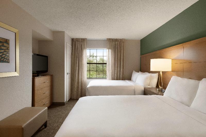 キングサイズベッドのスイートルーム, Staybridge Suites Tampa East  Brandon, An Ihg