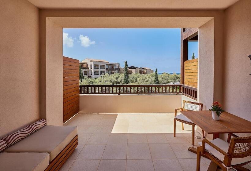 Номер Deluxe Вид на Сад, The Westin Resort Costa Navarino
