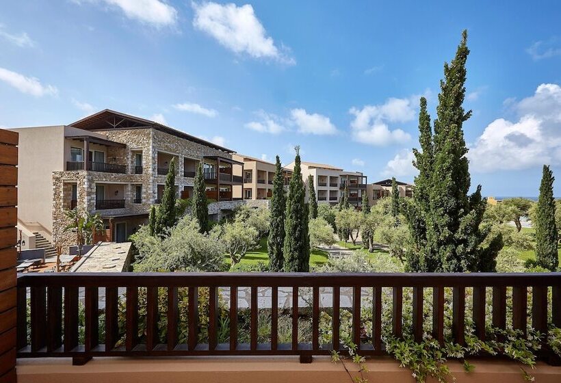 Номер Deluxe Вид на Сад, The Westin Resort Costa Navarino
