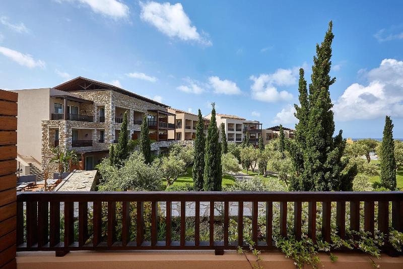 Номер Deluxe Вид на Сад, The Westin Resort Costa Navarino