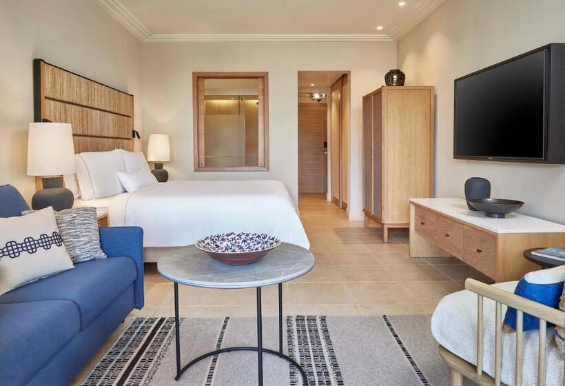 Номер Deluxe Кровать Кинг, The Westin Resort Costa Navarino