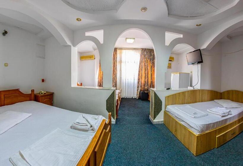 Номер Стандарт Трехместный, Motel Dasiana