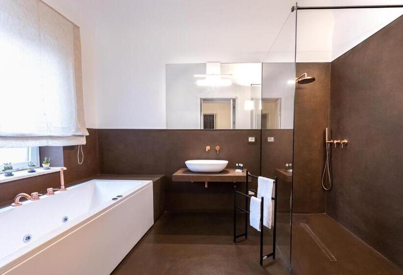 Номер Стандарт с Гидромассажем, Riflessi Acireale Palace Suites