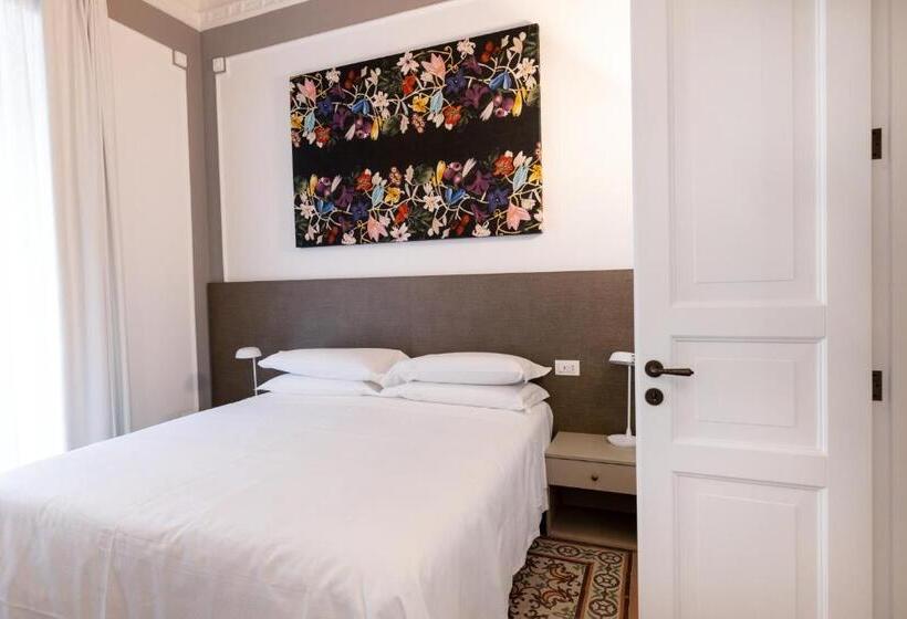 Семейный Номер, Riflessi Acireale Palace Suites