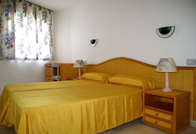 Апартаменты 2 Спальни, Apartamentos Centremar