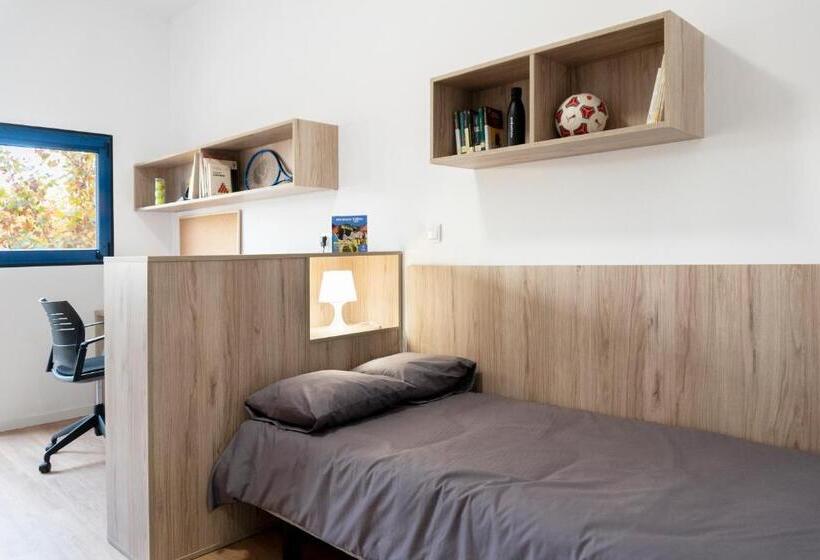 اتاق استاندارد یک نفره, Albergue Juvenil Colegio Mayor Galileo Galilei