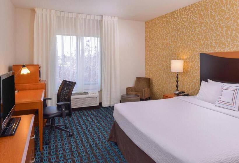 Номер Стандарт Кровать Кинг Адаптированный для Инвалидов, Fairfield Inn & Suites Santa Maria