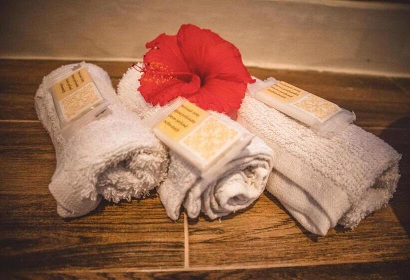 Номер Deluxe с Балконом, Zanzibella Hotel & Spa