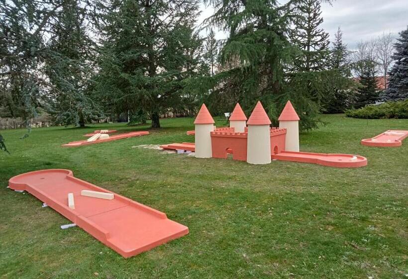 Номер Стандарт, A L Orée Du Parc