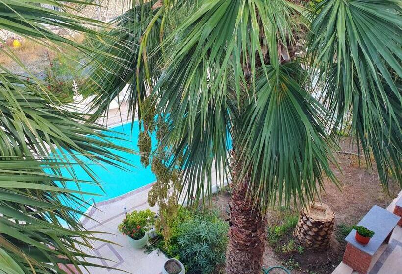 Номер Стандарт Вид на Море с Балконом, Dilek Agaci Butik Otel