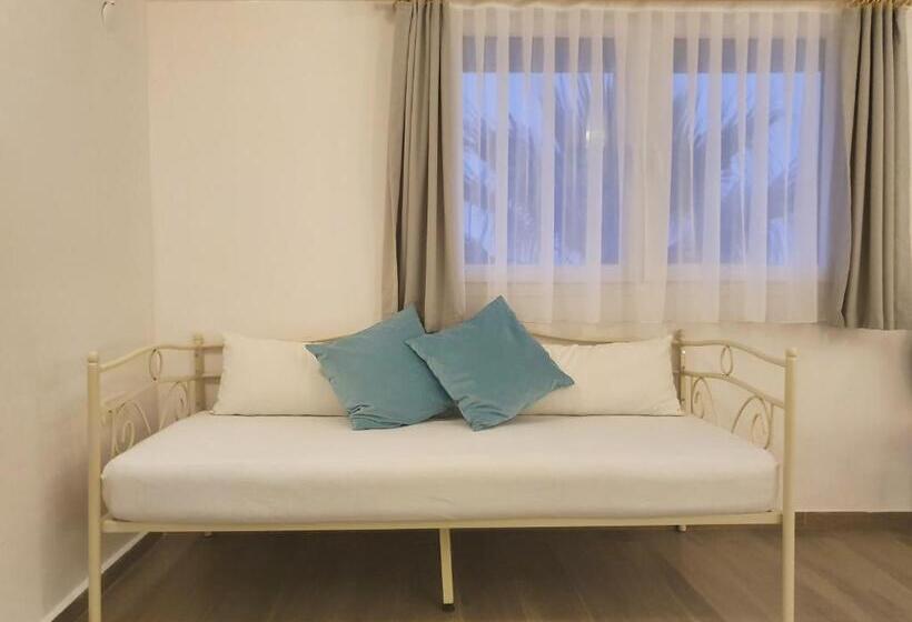 غرفة ديلوكس مطلّة علي البحر مزوَّدة بشُرفة, Dilek Agaci Butik Otel
