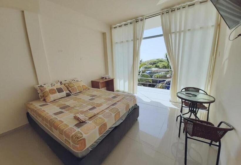 Полулюкс Вид на Бассейн, Mau Suite&apartment