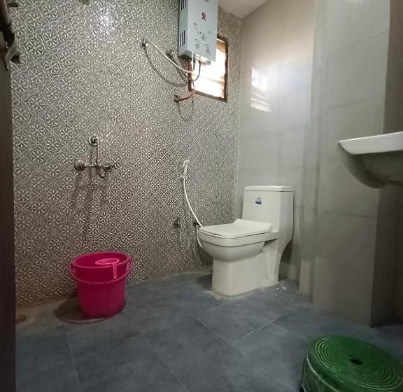 标准间, Shubham