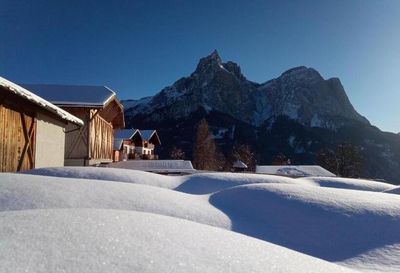 Апартаменты 3 Спальни, Treffhof