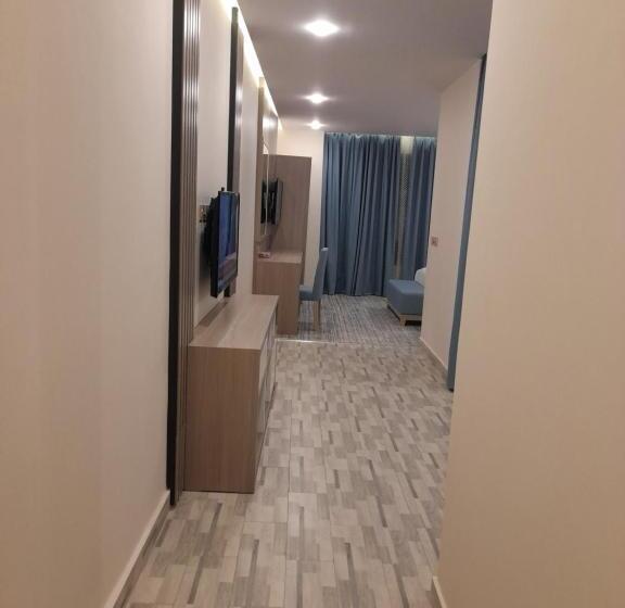 스탠다드 스튜디오, Al Anoud & Aljawhara Apartments