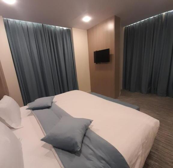 침실 3개 아파트, Al Anoud & Aljawhara Apartments