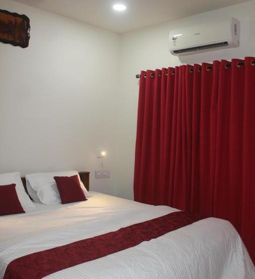 اتاق سوپریور با تخت بزرگ, Nature Villa Kochi