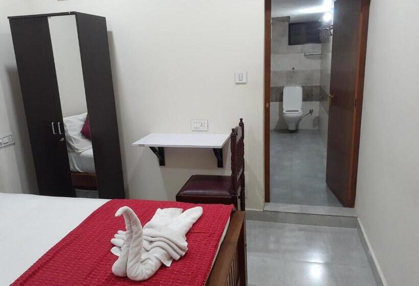 اتاق سوپریور با تخت بزرگ, Nature Villa Kochi