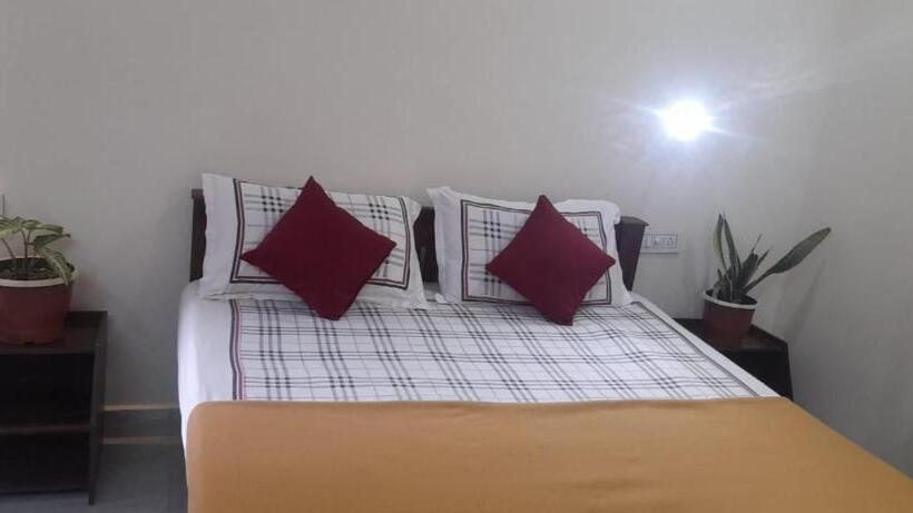 اتاق سوپریور با تخت بزرگ, Nature Villa Kochi
