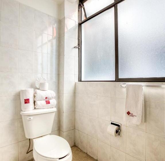 Семейный Номер, Capital O Parador Crespo Hotel, Oaxaca