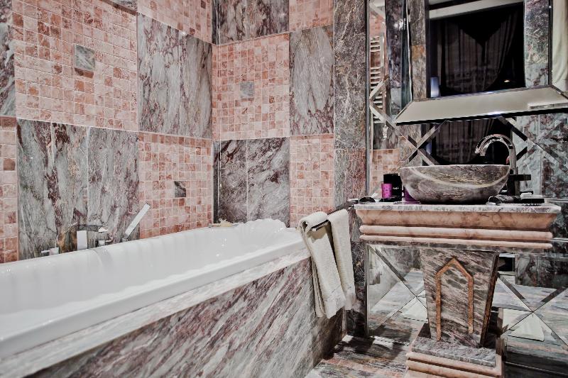 Студия Стандарт Вид на Море, Royal Castle Design & Spa