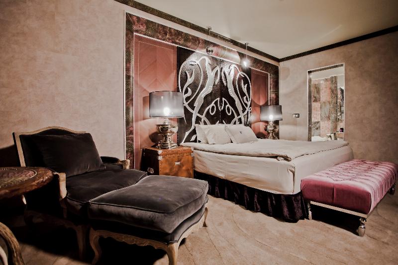 Студио Стандарт Вид на Парк, Royal Castle Design & Spa