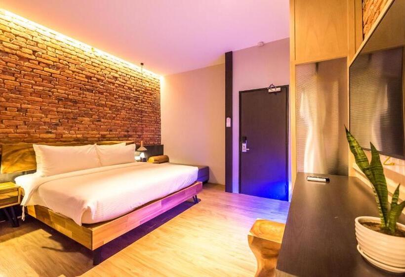 سوئیت با تخت بزرگ, Tien Terrace