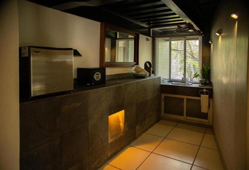 سوئیت با تخت بزرگ, Casa Chu