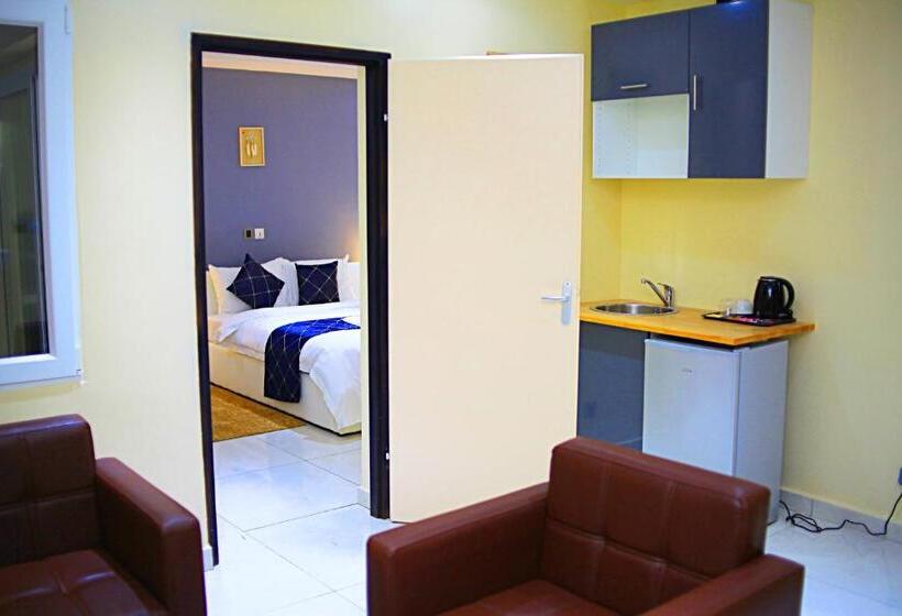 سوییت جونیور, Bnb Hotel Spa