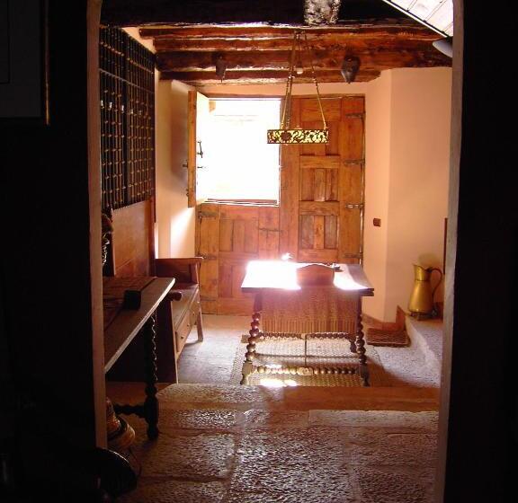 Номер Стандарт, La Posada De Tamajon
