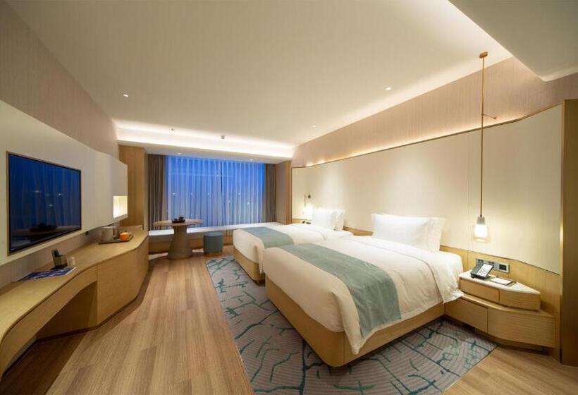 Номер Deluxe Вид на Озеро, Wyndham Garden Jinjiang