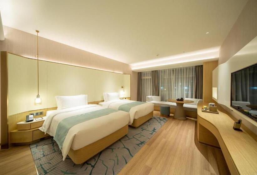 Номер Superior Вид на Сад, Wyndham Garden Jinjiang