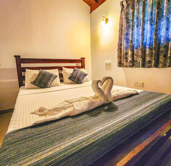 اتاق لوکس خانوادگی, Birds Paradise Inn