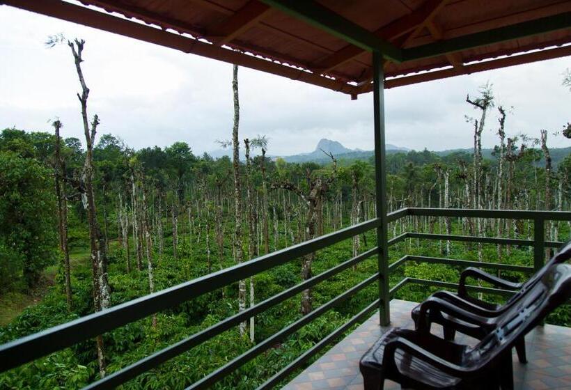 Номер Deluxe с Балконом, The Suvistara Wayanad Kerala