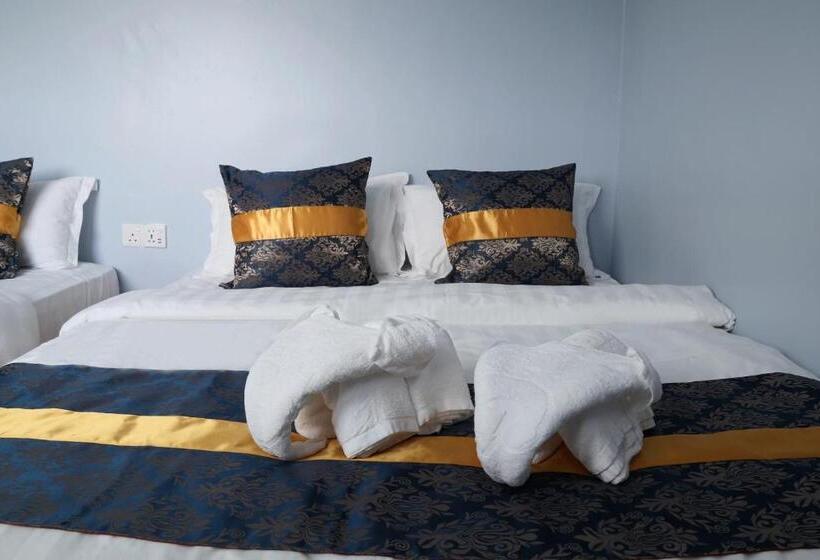 Family Suite, Top Garden