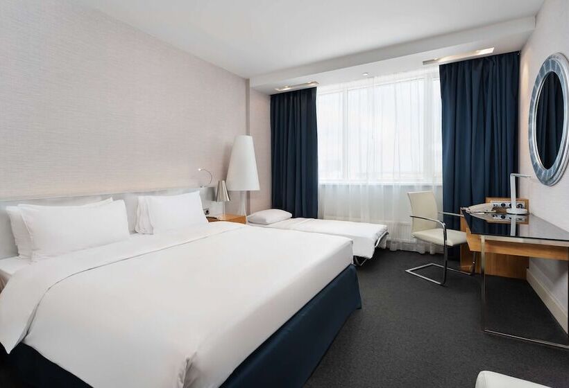Номер Superior, Radisson Blu Belorusskaya