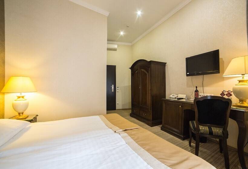 Номер Стандарт, Optima Collection Medievale Lviv