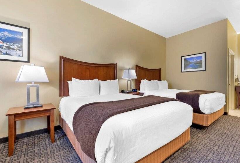Номер Стандарт 2 Двуспальные Кровати, Best Western Plus Swiss Chalet Hotel & Suites